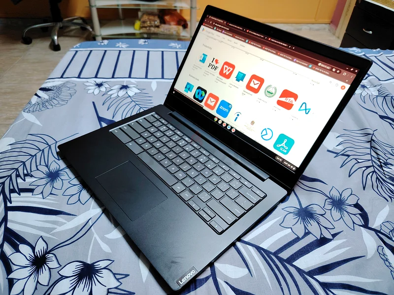 -lenovo كروم بوك s340-14 بشاشة تعمل باللمس، معالج إنتل سيلرون n4000، شاشة 14 بوصة، ذاكرة وصول عشوائي 4 جيجابايت، وسعة تخزين 32 جيجابايت من نوع ssd. كأنه جديد63257636273155110
