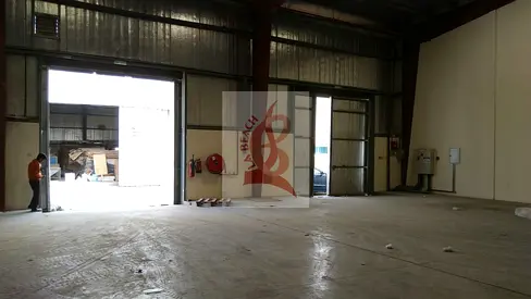 Commercial Warehouse I With Office I 42aed/sqft Annual Rent