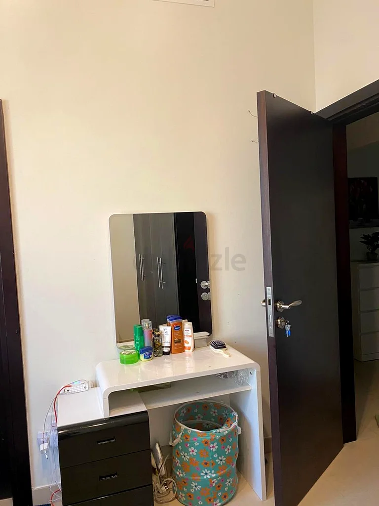 Apartment Room with attached washroom rolla street Dubai