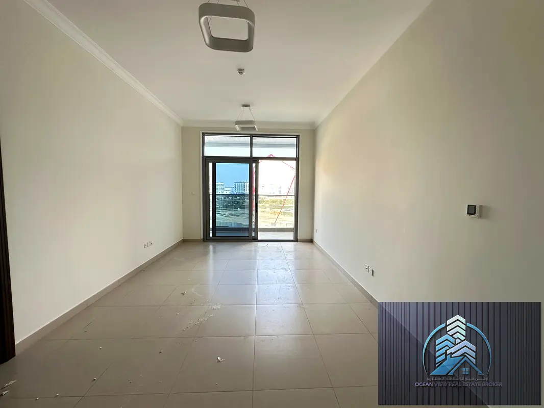 Apartment ELEGANT 1BHK HUGE SIZE WITH LAUNDRY ROOM IN THE HEART OF