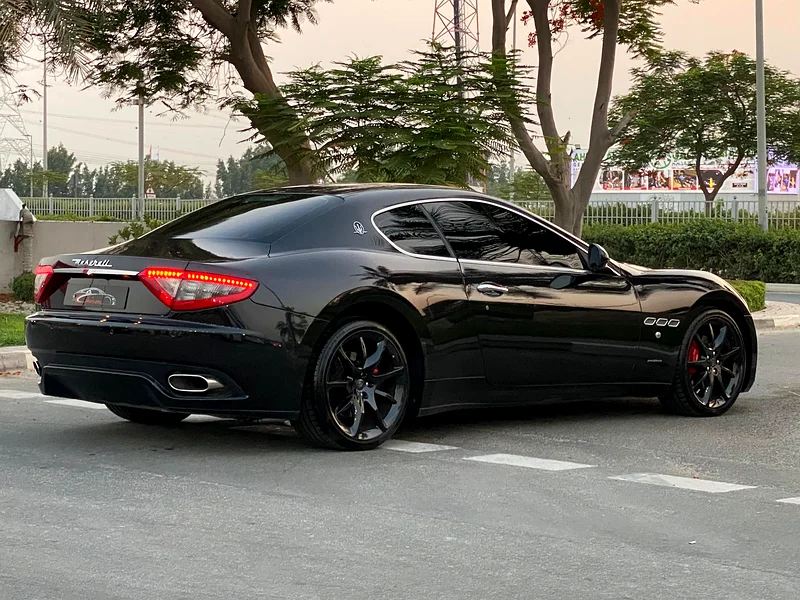 عرض الصيف الاستثنائي - مازيراتي جران توريزمو 2014 نسخة مجلس التعاون الخليجي، محرك V8 سعة 4.7 لتر، بحالة ممتازة وبعدد كيلومترات قليل63221823952897112