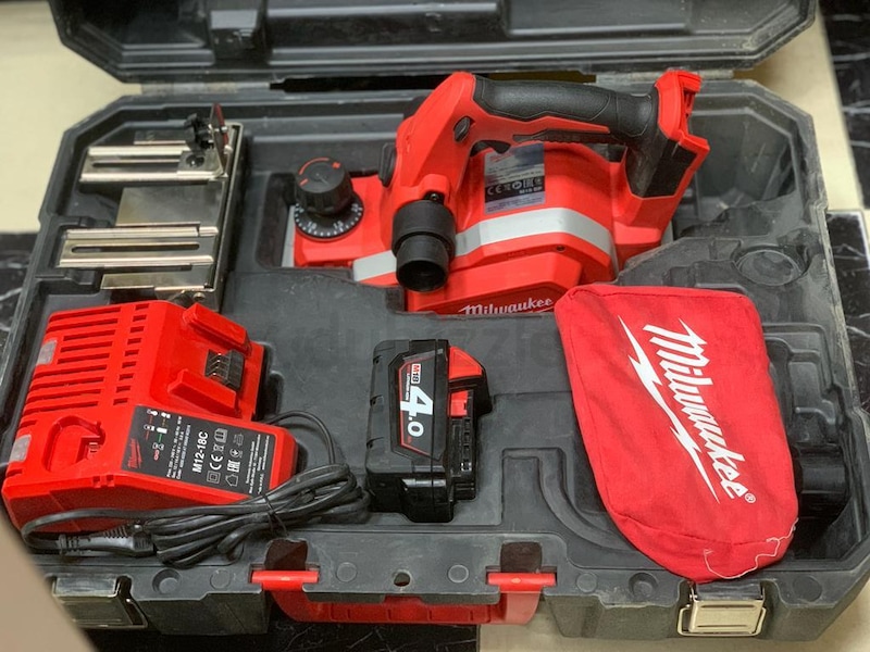 Milwaukee Cordless Planer Brand New 