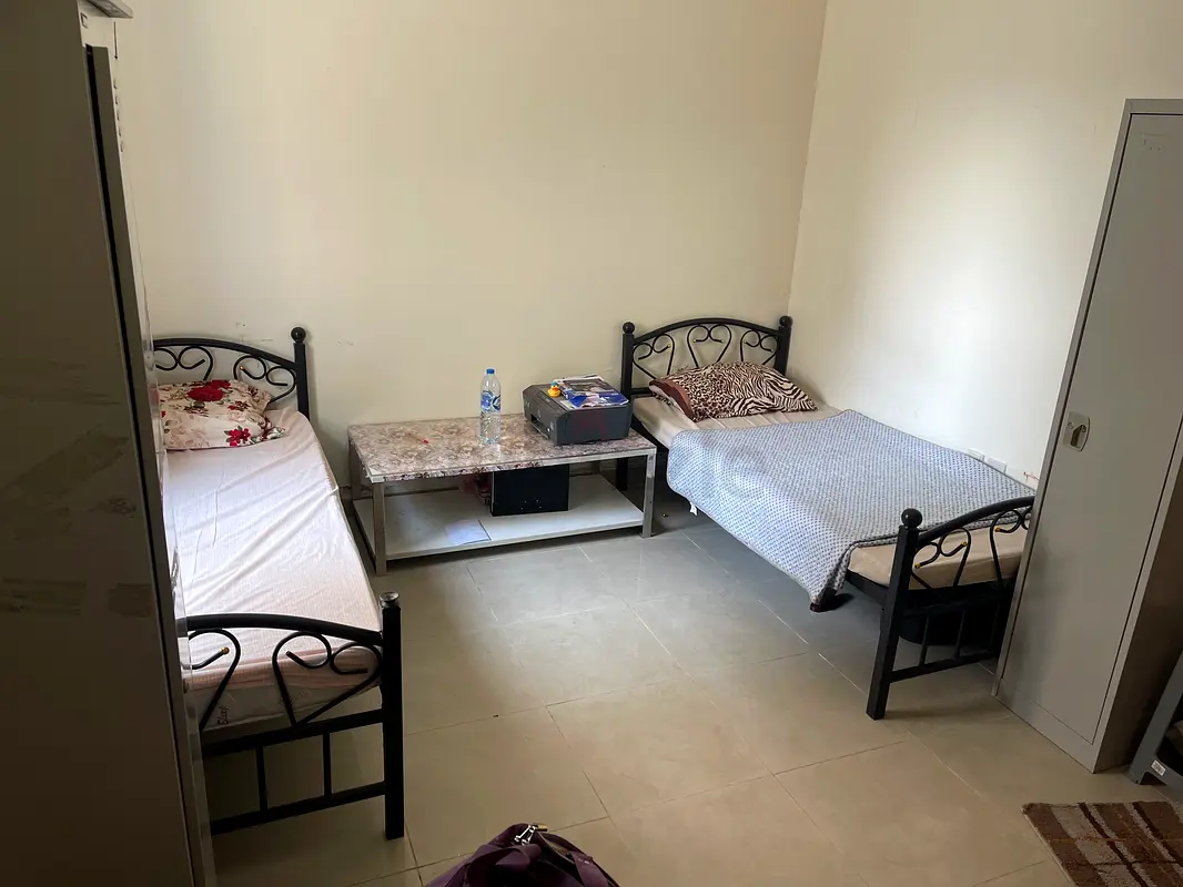 Apartment Bed space available for executive bachelor’s Near NMC