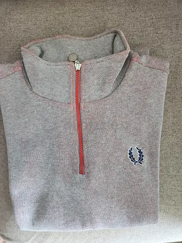 Fred Perry sweater