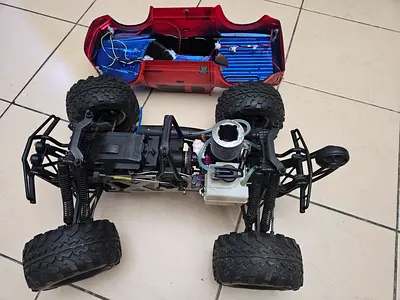 Hpi savage 4.6 nitro 1\8