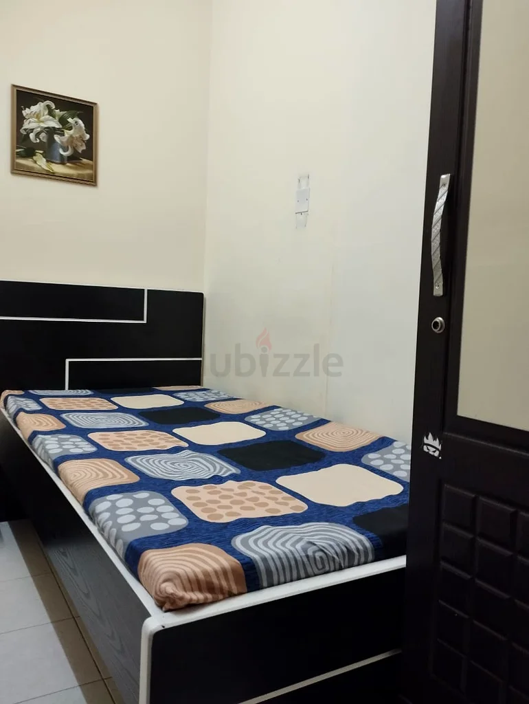 Apartment Partition Room (Fully Closed) Available Near Dafza Metro Dubai