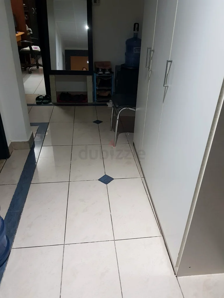 Apartment KaramaSharing for Batchlors Dubai