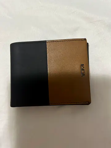 Tumi men’s wallet