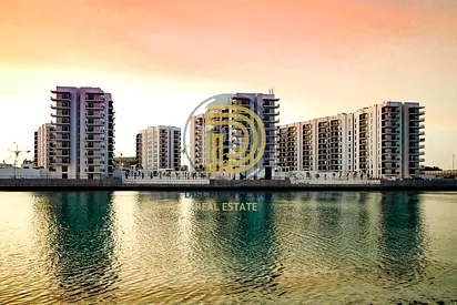 Canal View | Prime Location | Book It Now