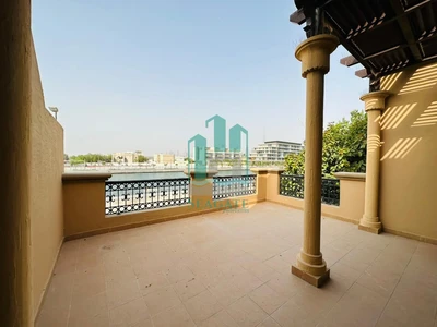 Spacious 4 Bed Compound Villa On The Canal