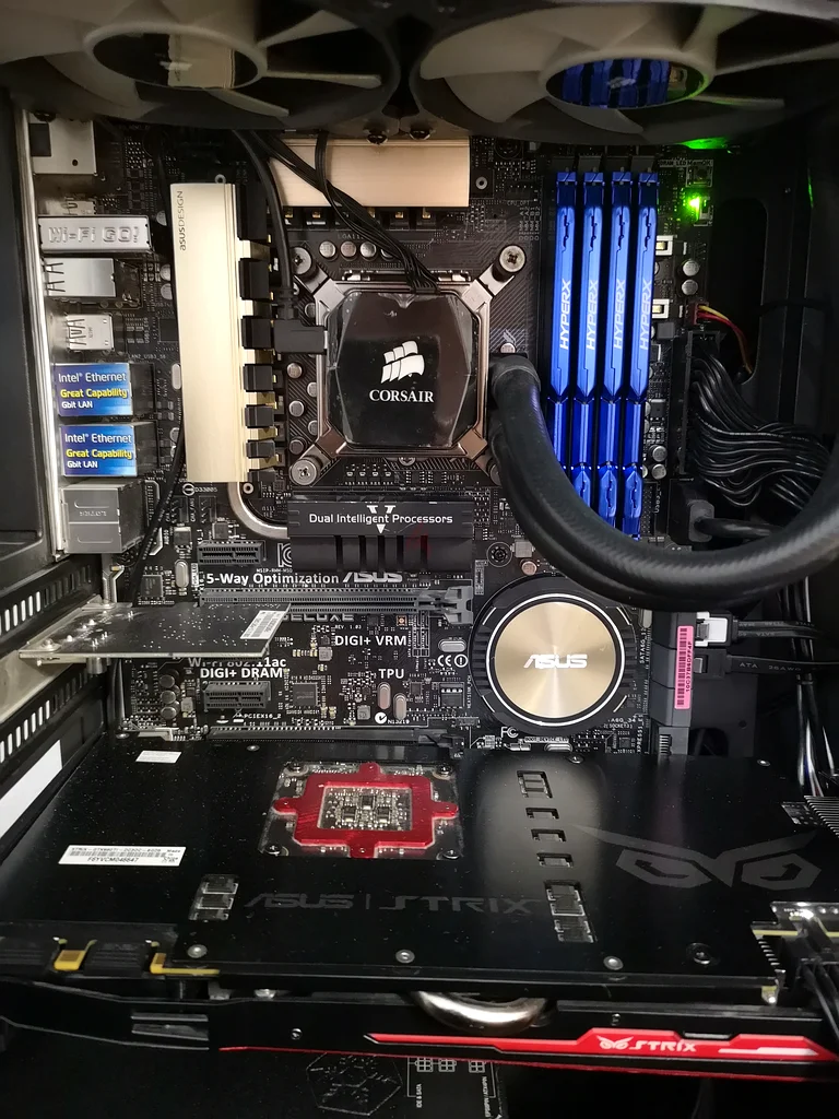 I7 4790k 3 جيجابايت HDD 1 جيجابايت SSD 32 جيجابايت رام GTX 980TI VGA63167580620291114