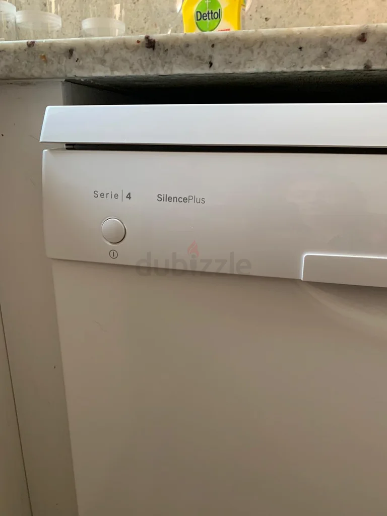 Bosch 2 رفوف سلسلة 4 غسالة أطباق مستقلة 60 سم بيضاء التوصيل المجاني + الضمان62931669102338113