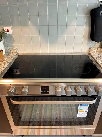 Hoover 5 Ceramic Hobs Cooker VCG9060 FREE DELIVERY +WARRENTY