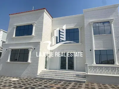 Elegant Villa For Sale - Prime Location