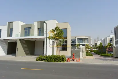 Corner Unit| Near Swimming Pool Single Row 4 Beds