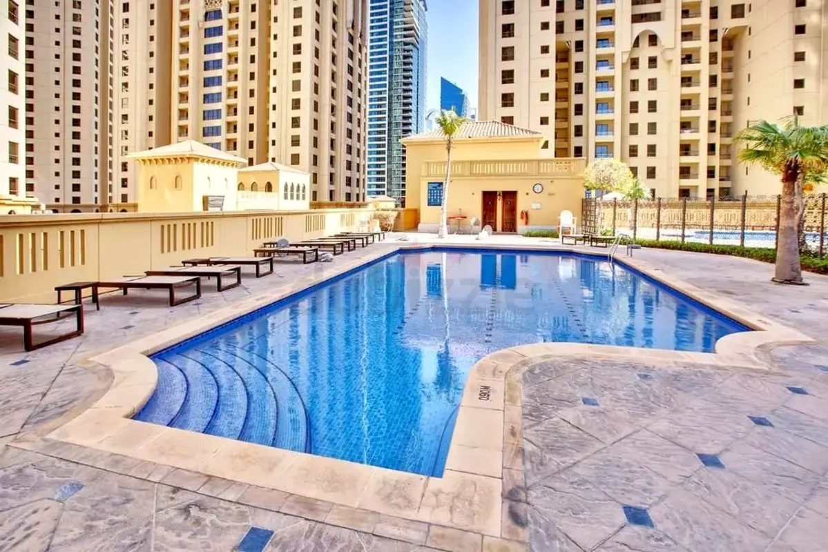 Apartment Luxury Bedspace in jbr Dubai