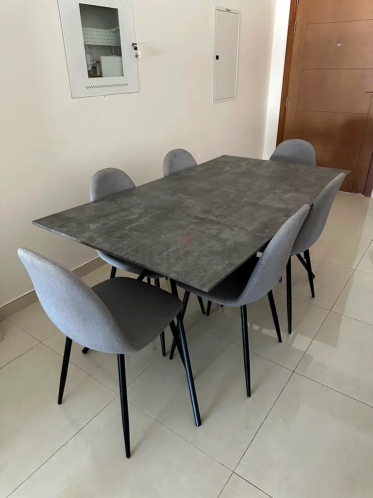 Dinning table