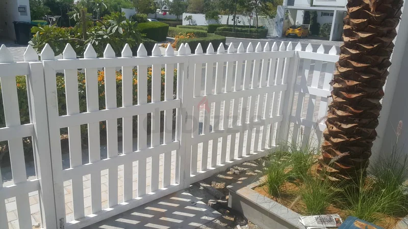 Wooden Garden Fence63220323874947112