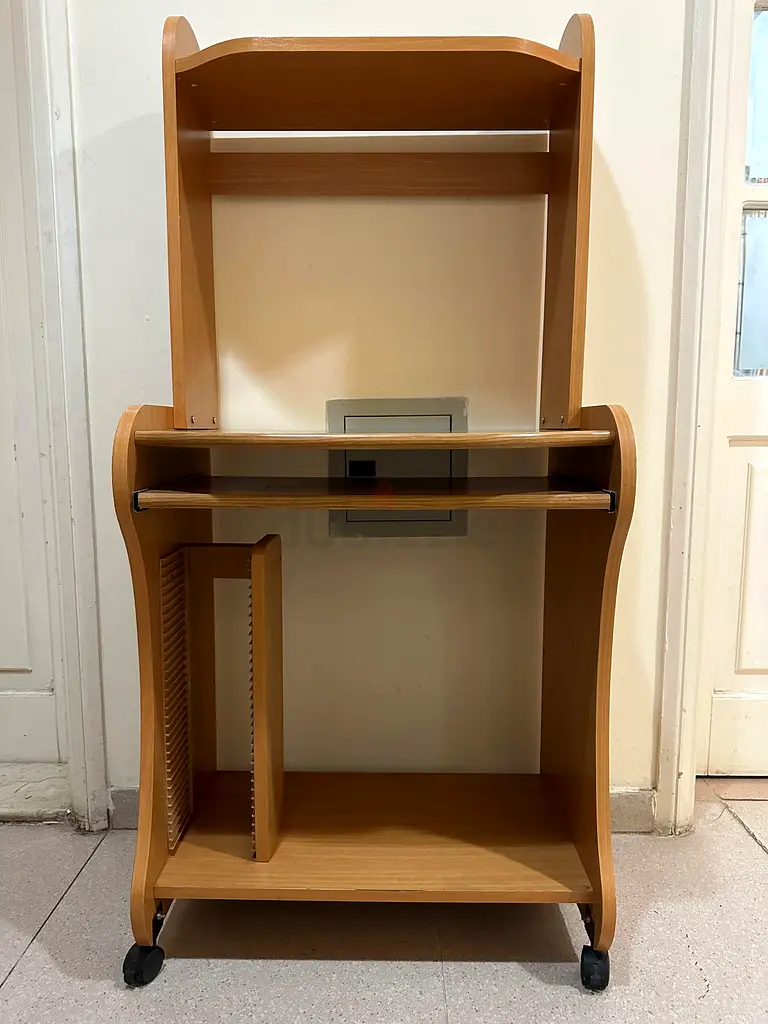 Computer table for sale