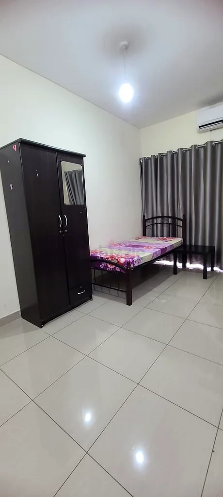 Apartment Special Deal ! One space in Twin Sharing Executive Type Room