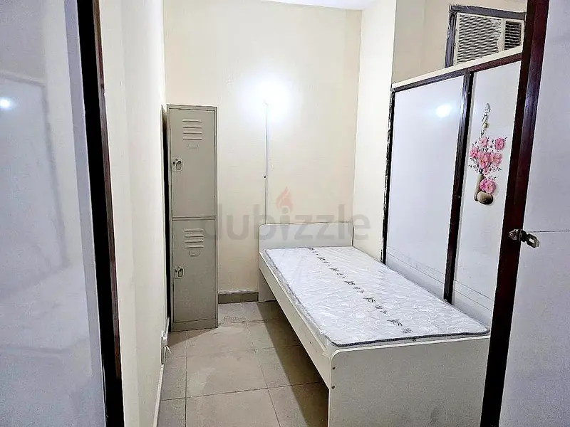 Apartment PARTITION ROOM FOR RENT in ABUSHAGARA ( BACHELOR