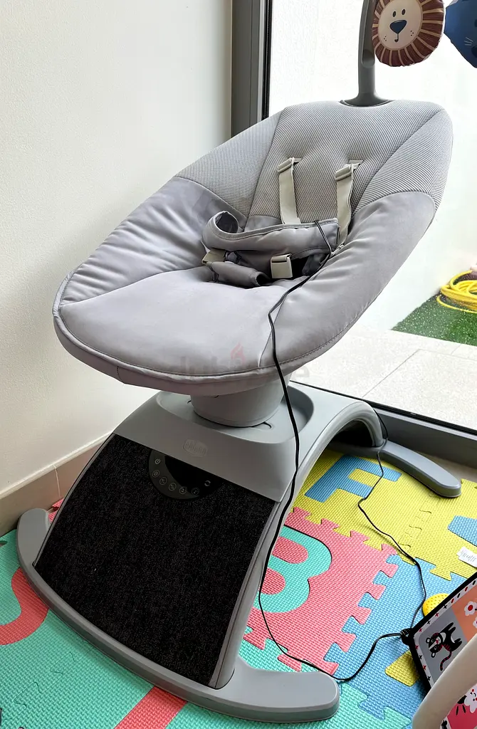 Baby electronic bouncer CHICCO
