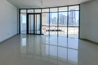 Vacant | Partial Canal View | Lower Floor