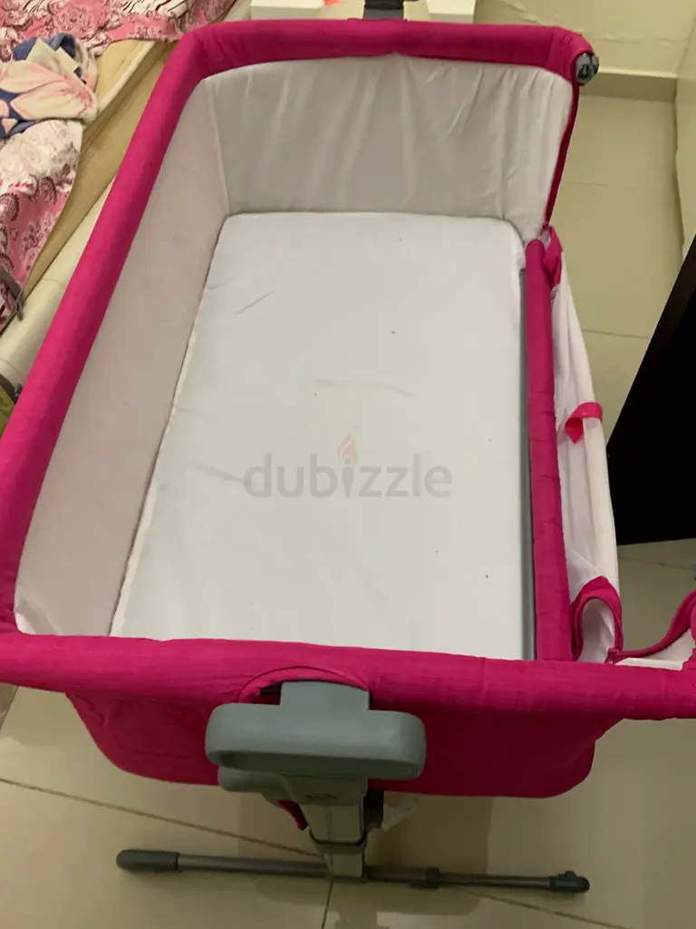Baby cot for sale