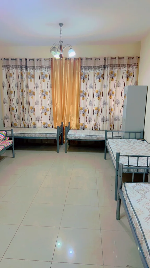 Apartment Executive Bed Space For Gents Sharjah