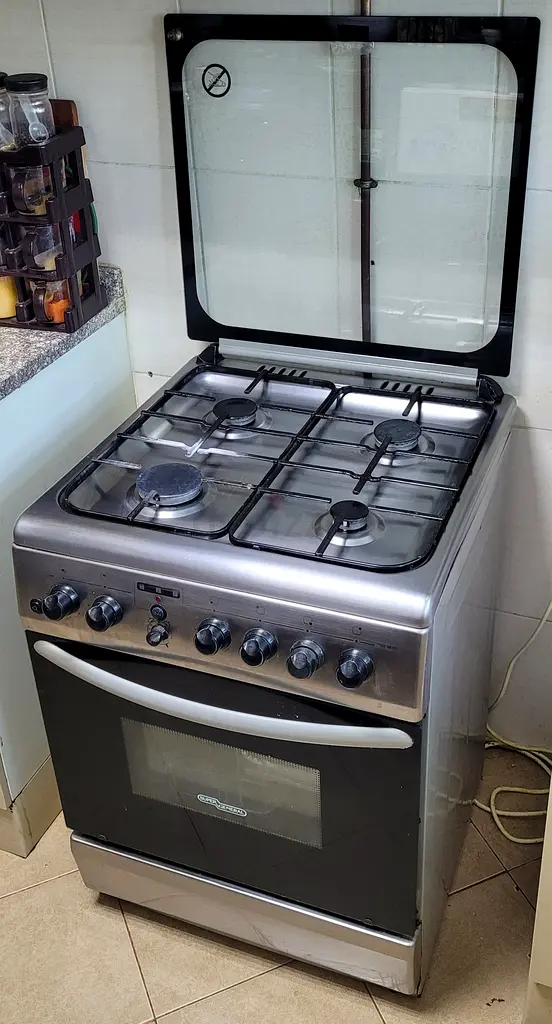 Cooker. Super General Cooking Range