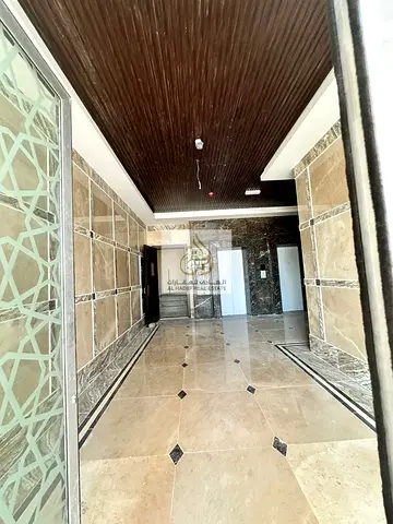 3 Rooms And An Annual Hall In Al Jurf 3 Area Checks: 4 Or 6 Checks - Insurance Check