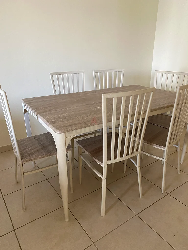6 seater dining table
