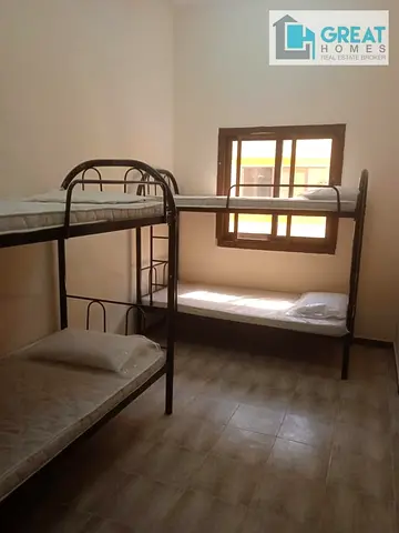 4 Person Capacity Staff Accomodatn Attached Toilet