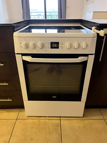 Beko Digital Display Burnd Beko four eletiric houb