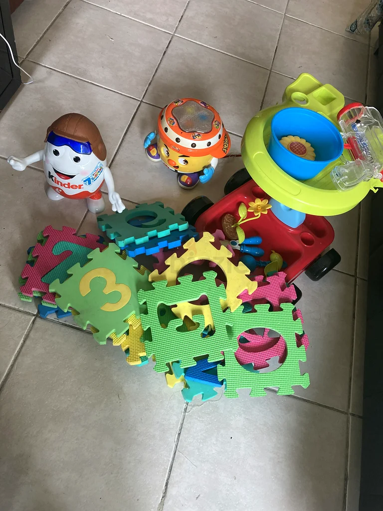 Toys63204852937347110