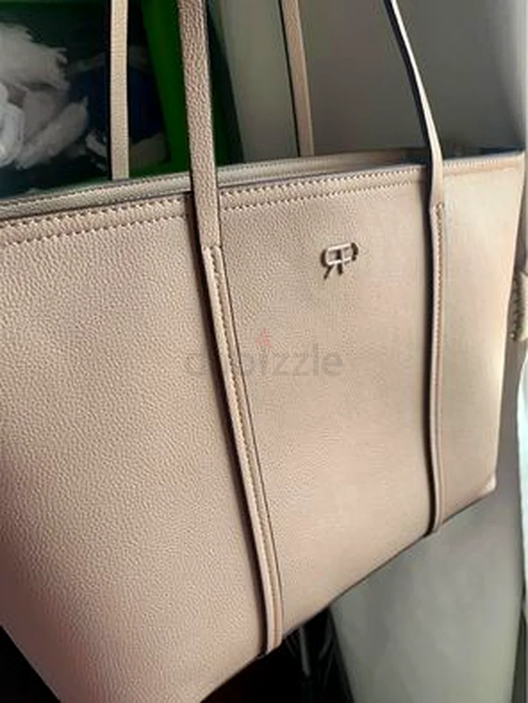 حقيبة تحمل باليد632381047161621115