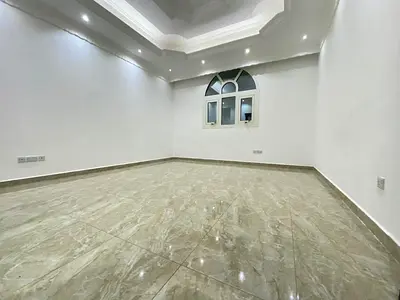 High End Finishing One Bedroom Hall Sep/kitchen Proper 2 Washroom Near Al Safeer Mall In Kca.