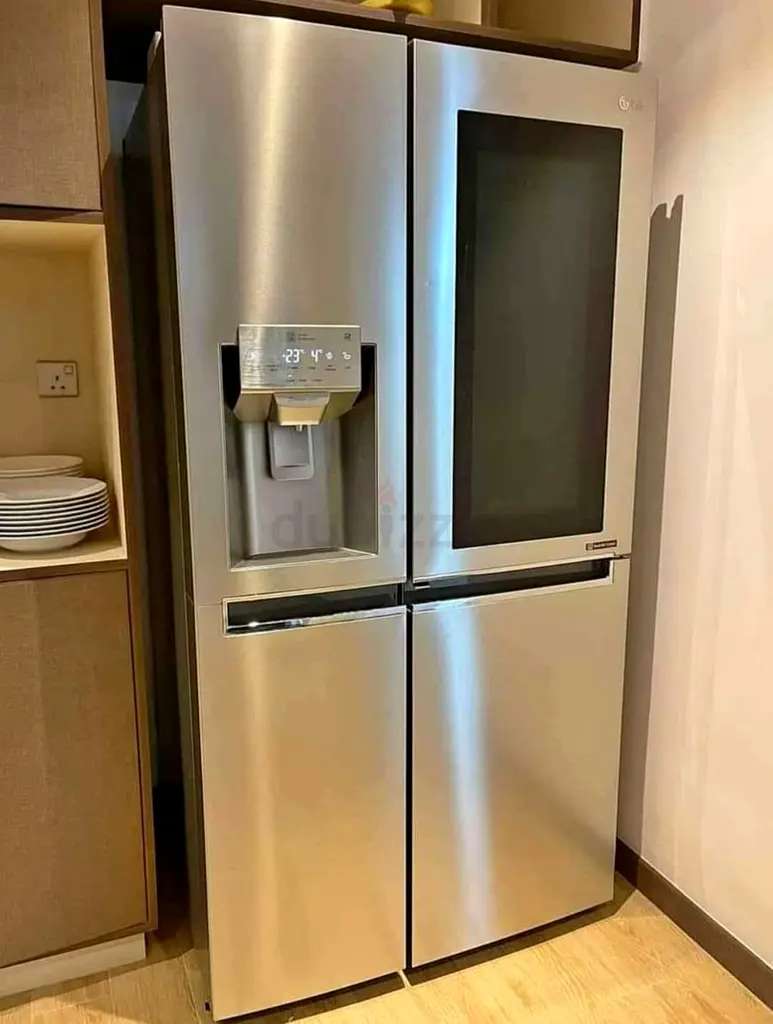 LG Refrigerator Insta View™ Door in Door Water Dispenser Color Silver