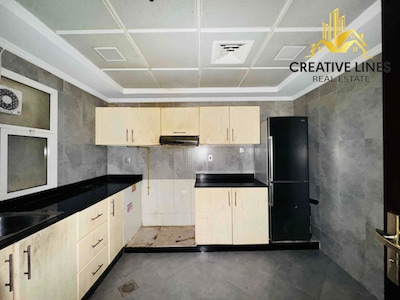 Spacious Apartment Full Furnished Chiller Free Only For Family //prime Location //