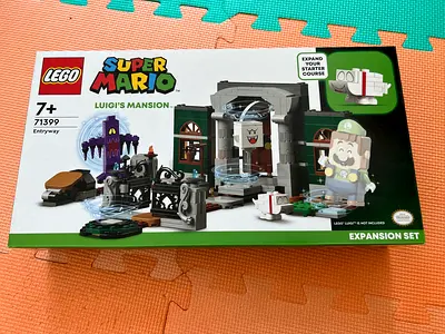 Lego Mario Luigis Mansion Entryway