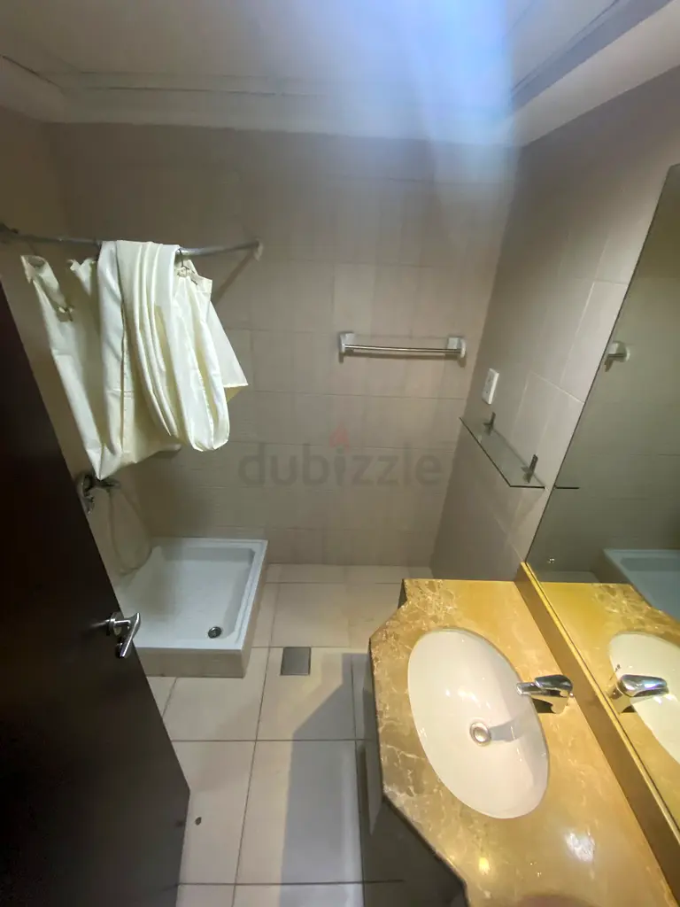 Apartment Master bed room with twin sharing JLT ( female only