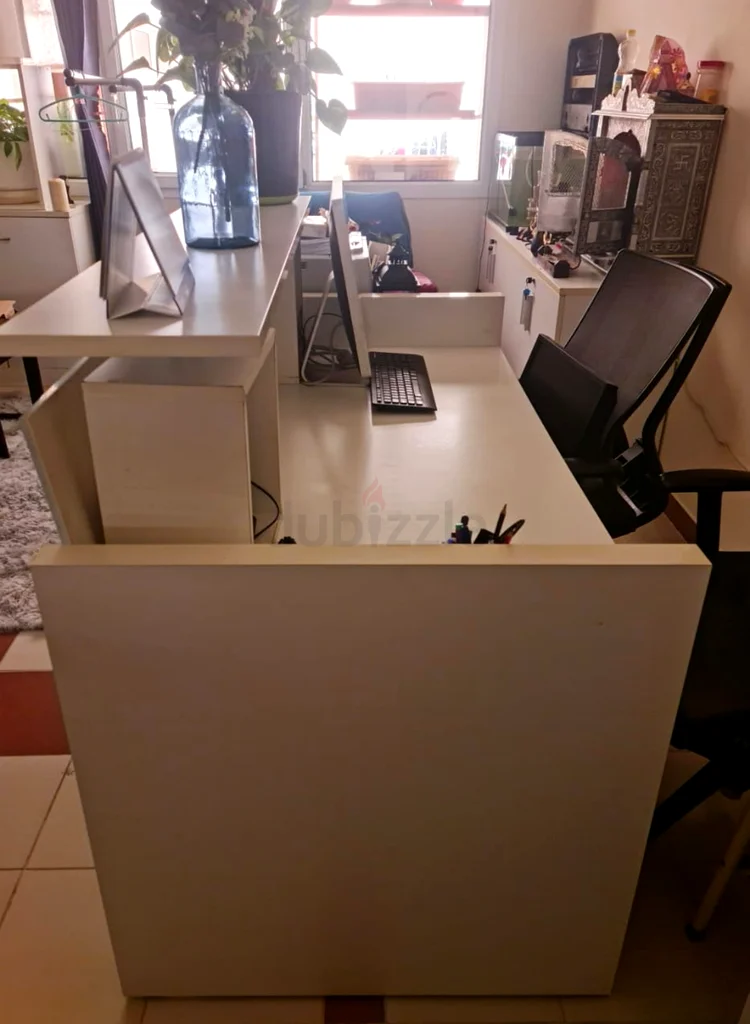 Office Reception Desk Table