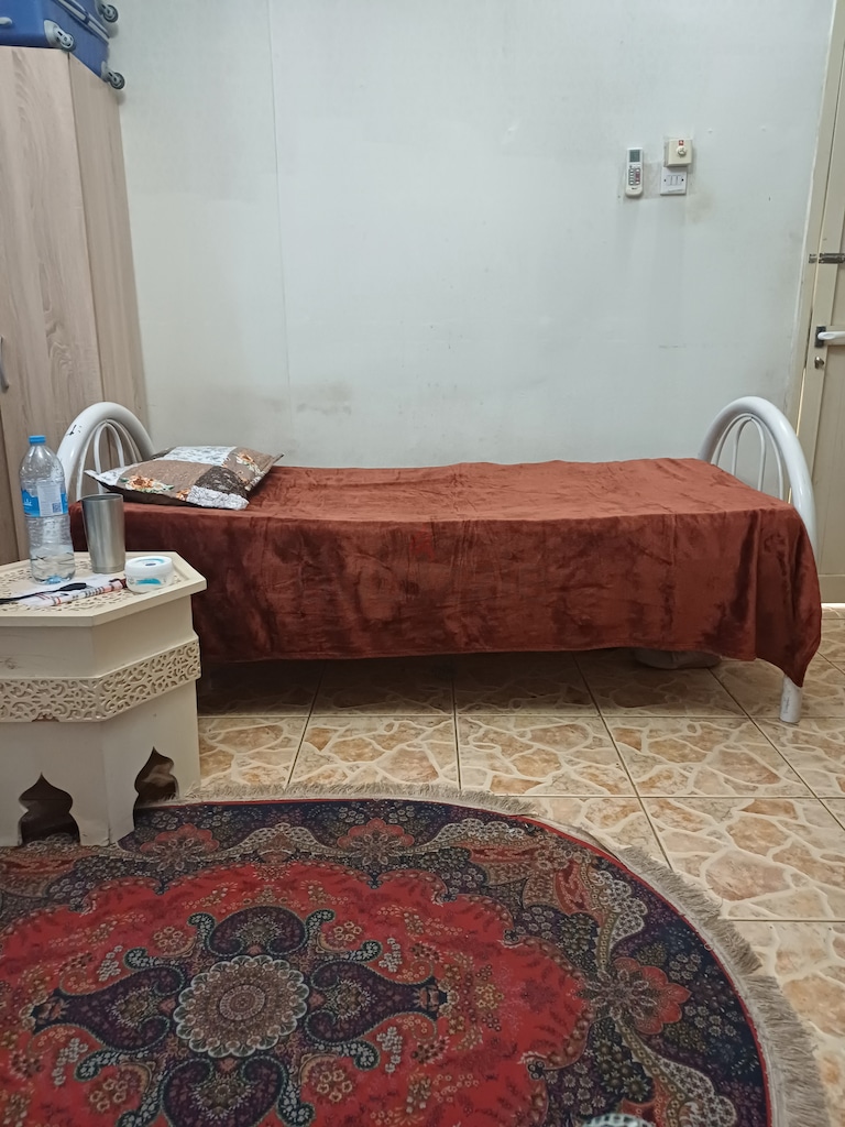 Apartment: Bed Space For Ladies In Al Rashidiya 