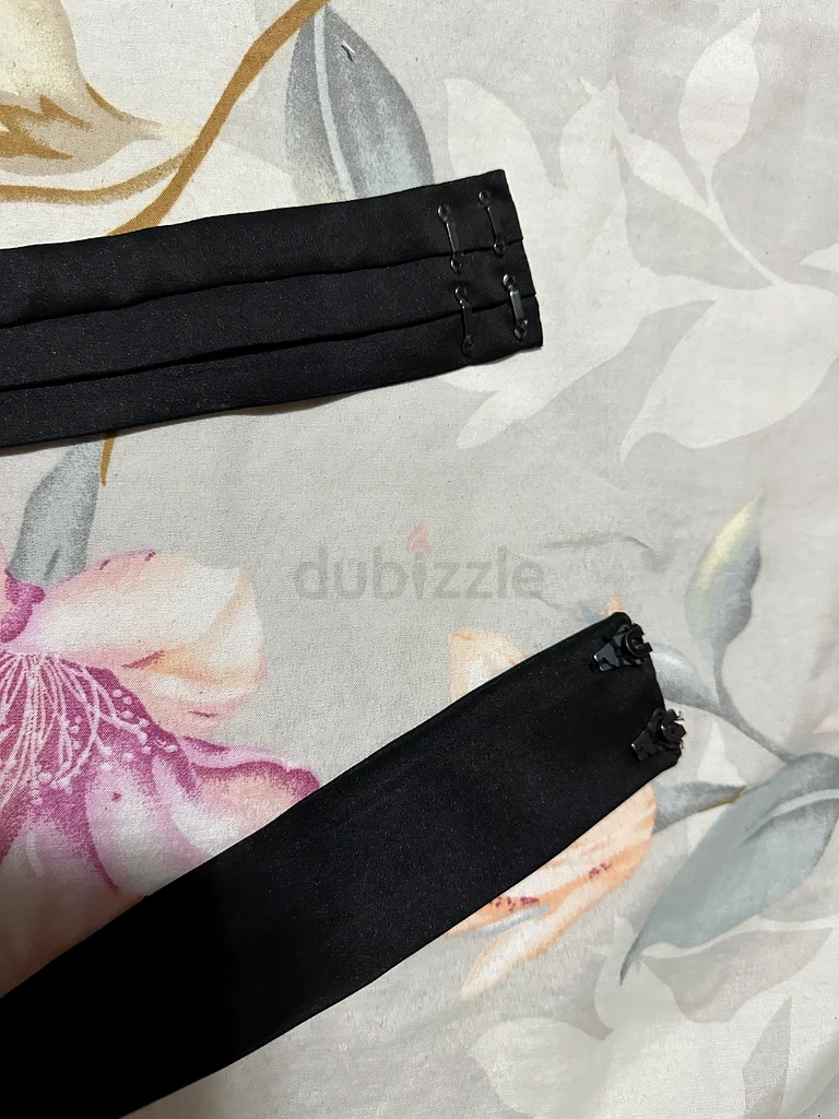 BOW belt brand new never worn63239074786946114