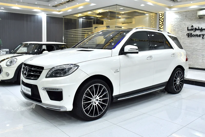 VERY LOW KILOMETER! Mercedes Benz ML63 AMG ( 2015 Model ) in White Color GCC Specs63146290638594111