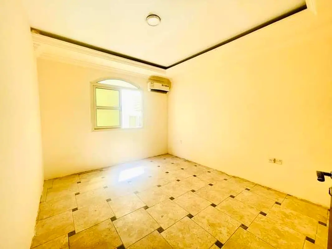 Apartment Limited offer like 2BHK WITH BALCONY STAFF APARTMENT CLOSE