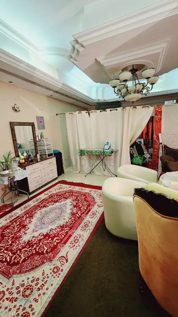 Villa partition in villa in barsha3 Dubai