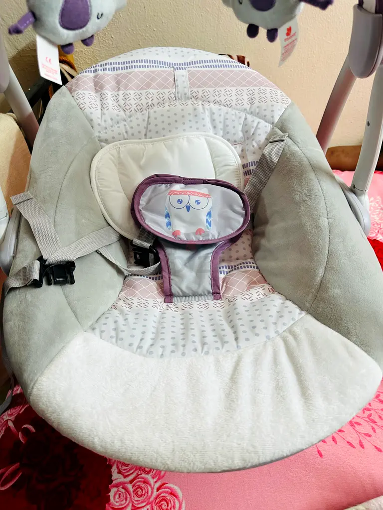 Baby swing bed and other itams all above price made in Italy 3