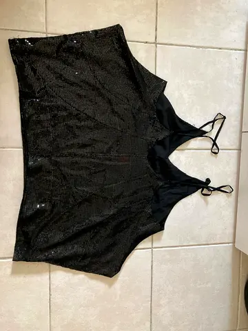 Women clothe