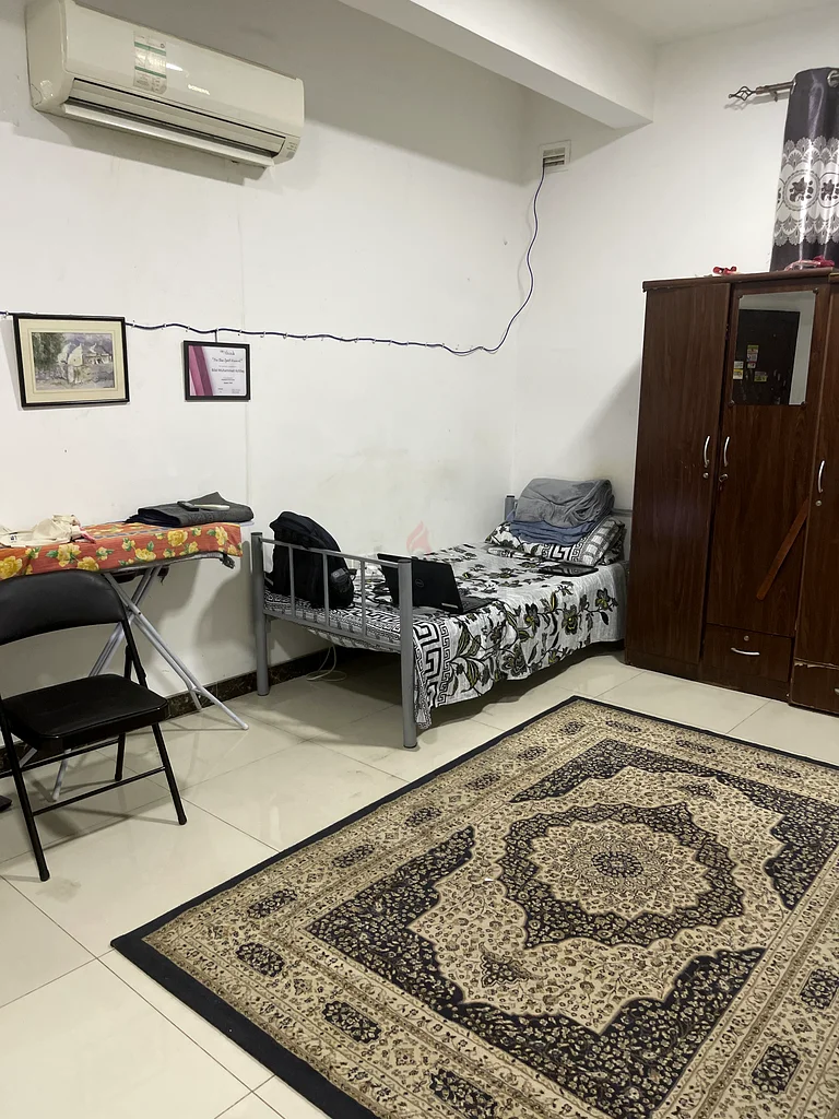 Apartment Bed Space Studio Dubai